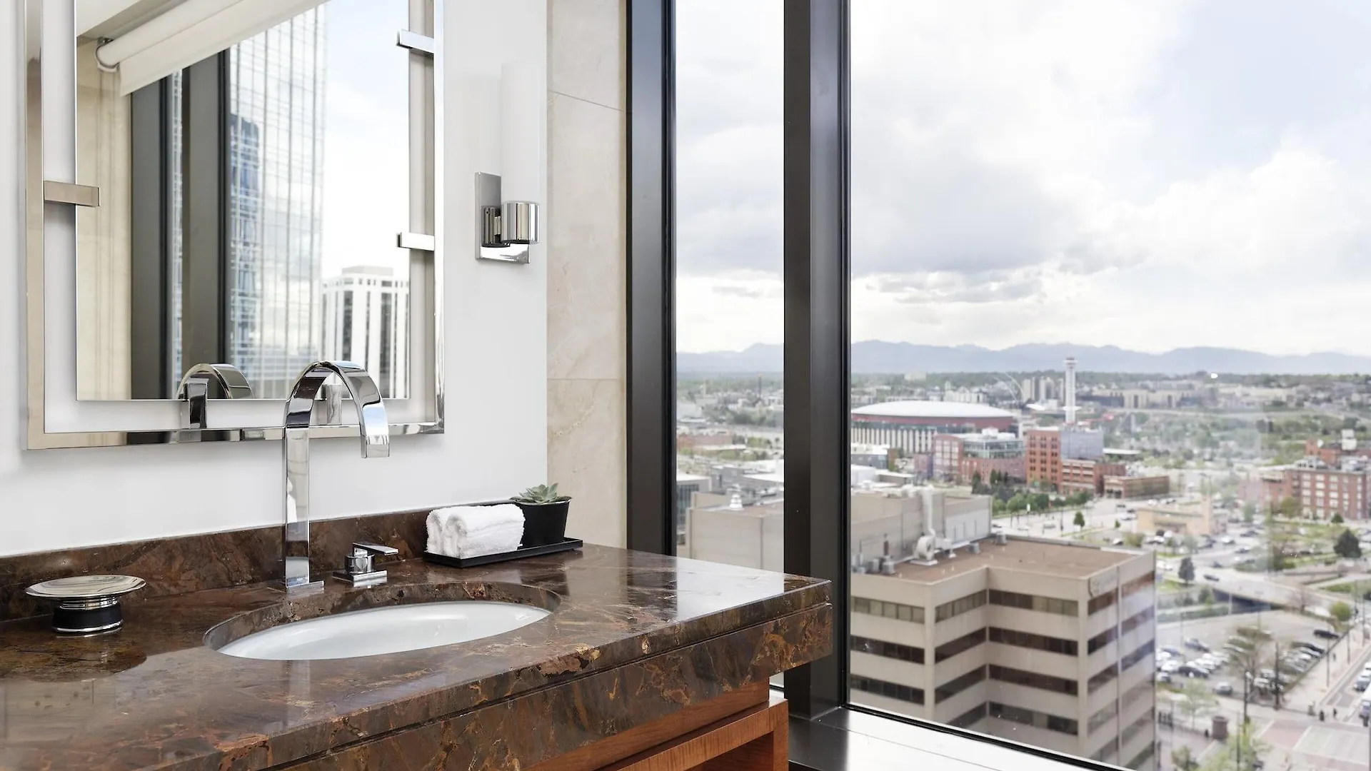 Four Seasons Hotel Denver